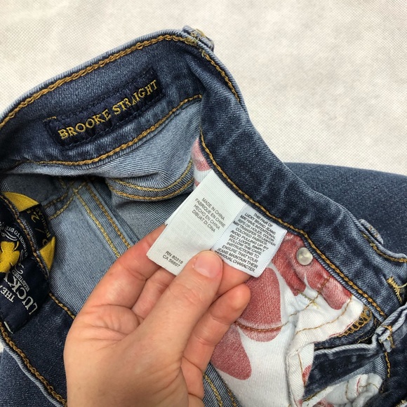 **SOLD** Luck Brand Brooke Straight Jeans - Picture 8 of 11